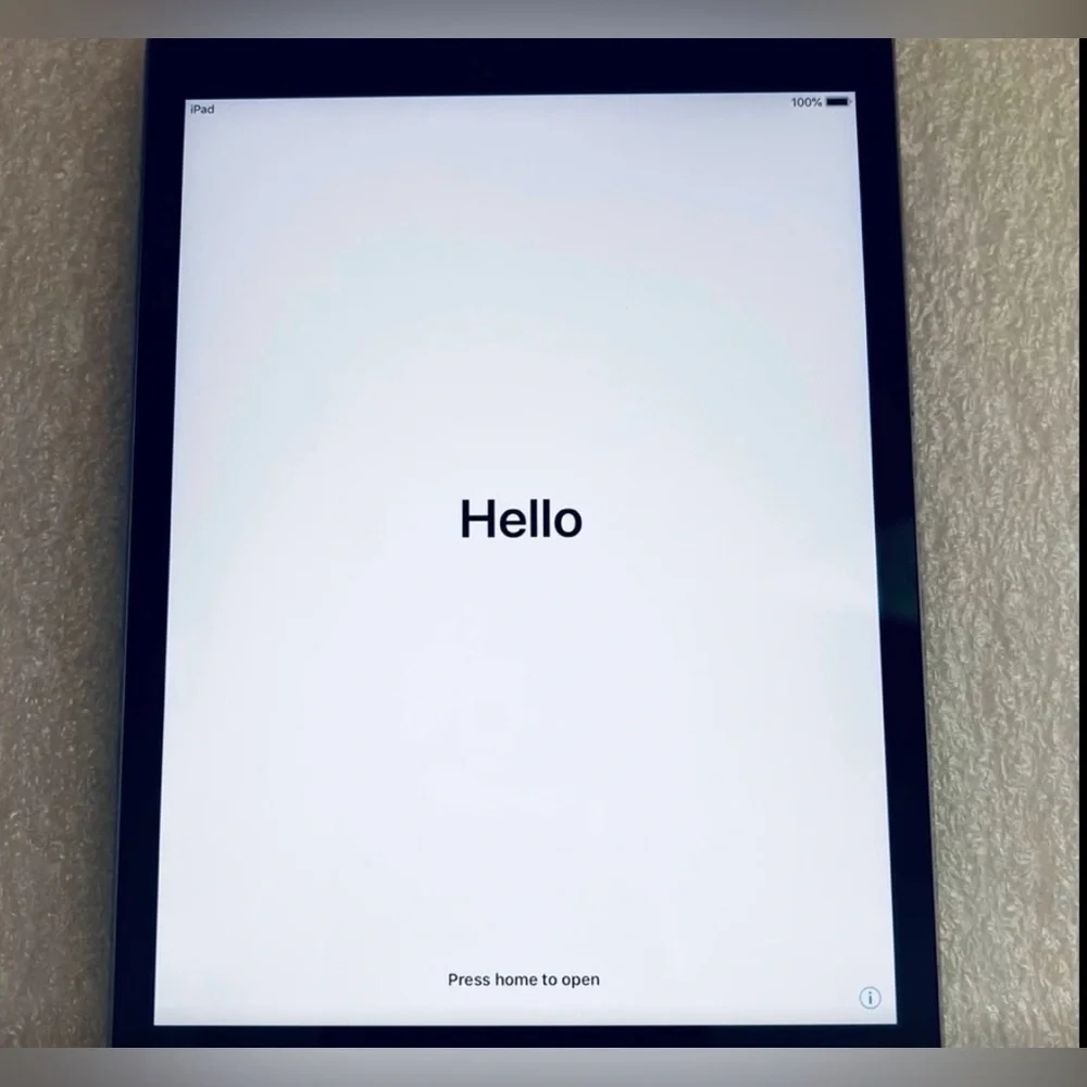 Apple iPad mini 2nd Generation, Unlocked 7.9in Wifi 32GB